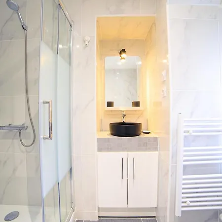 Guestready - Luminous And Renovated In The Center Of Cannes